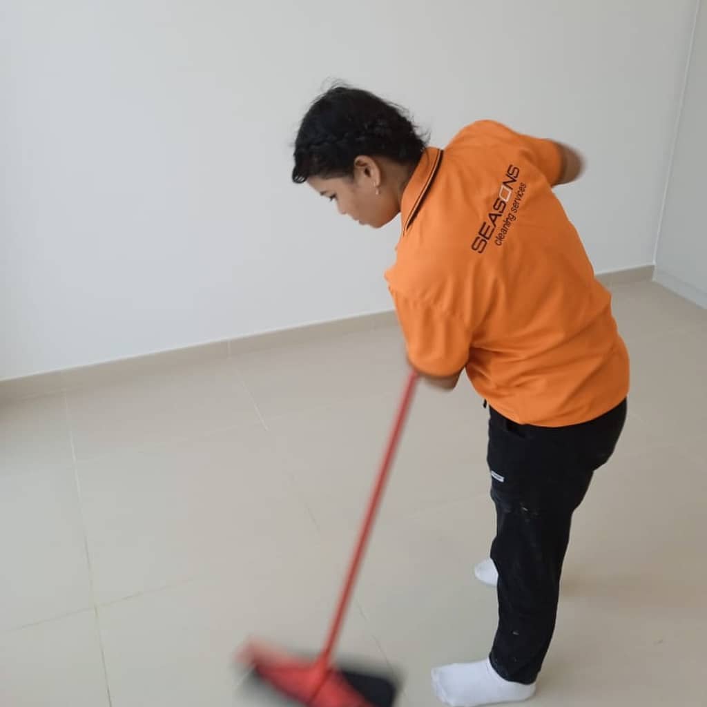 house cleaning services dubai at 25 AED